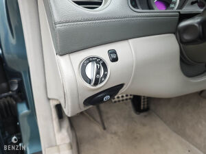 Mercedes-Benz SL 500 R230 - 2001