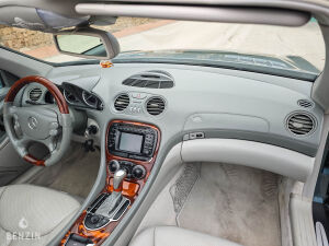 Mercedes-Benz SL 500 R230 - 2001