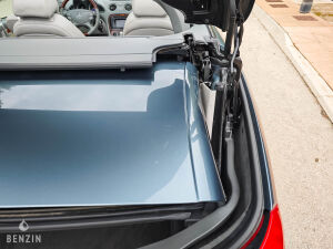 Mercedes-Benz SL 500 R230 - 2001