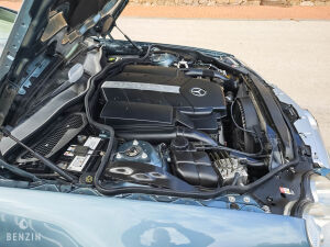 Mercedes-Benz SL 500 R230 - 2001