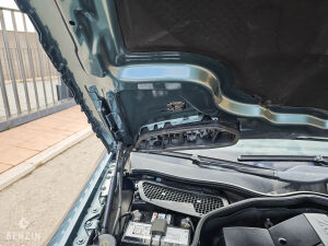 Mercedes-Benz SL 500 R230 - 2001