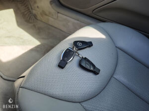 Mercedes-Benz SL 500 R230 - 2001