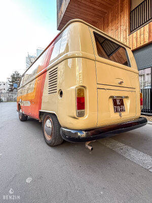 Volkswagen Combi T2 Campervan - 1987