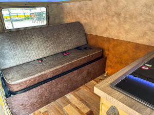 Volkswagen Combi T2 Campervan - 1987