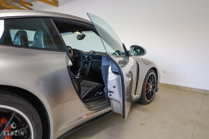 Porsche 911 type 997 Carrera GTS - 2012