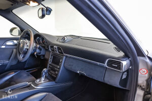 Porsche 911 type 997 Carrera GTS - 2012