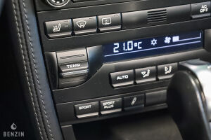 Porsche 911 type 997 Carrera GTS - 2012