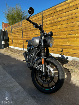 Royal Enfield HNTR 350 - 2024