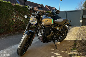 Royal Enfield HNTR 350 - 2024