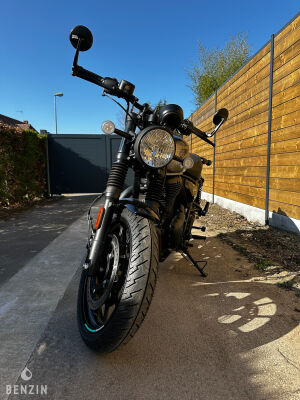 Royal Enfield HNTR 350 - 2024