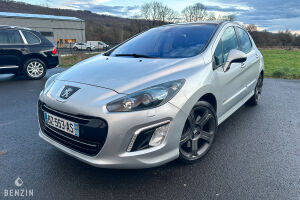 Peugeot 308 GTI - 2011