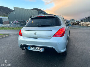 Peugeot 308 GTI - 2011