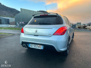 Peugeot 308 GTI - 2011