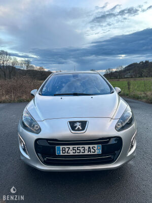 Peugeot 308 GTI - 2011