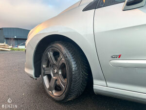 Peugeot 308 GTI - 2011