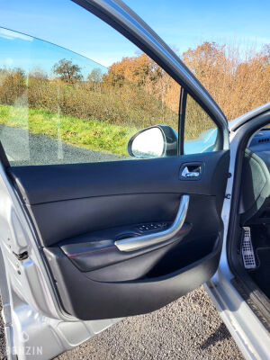 Peugeot 308 GTI - 2011