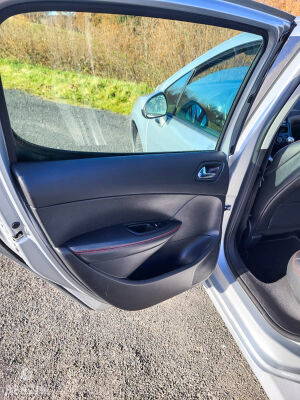 Peugeot 308 GTI - 2011