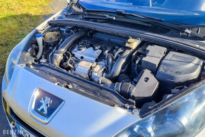 Peugeot 308 GTI - 2011