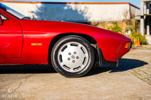 Porsche 928 S manual - 1980