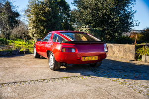 Porsche 928 S manual - 1980