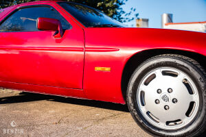 Porsche 928 S manual - 1980