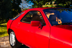 Porsche 928 S manual - 1980