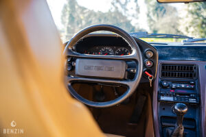Porsche 928 S manual - 1980