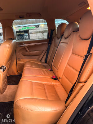 Porsche Cayenne - 2006