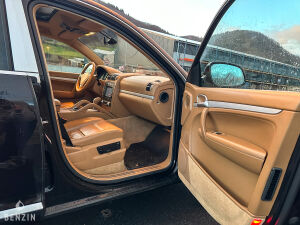 Porsche Cayenne - 2006