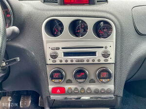 Alfa Romeo 156 GTA - 2002