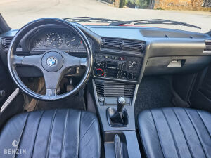 BMW 318i e30 Touring - 1989