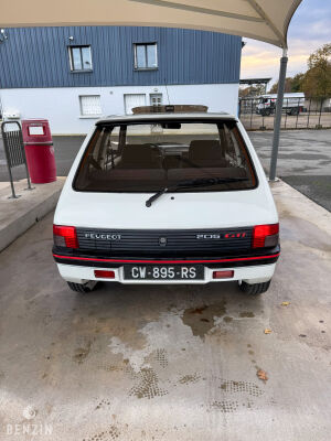 Peugeot 205 GTI 1.6 105 - 1984