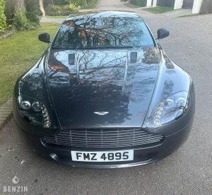 Aston Martin V8 Vantage - 2013