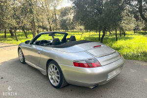 Porsche 911 Type 996 Carrera Cabriolet - 2001