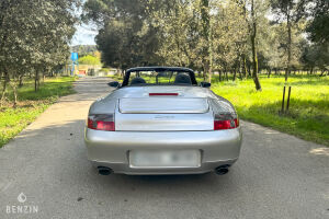 Porsche 911 Type 996 Carrera Cabriolet - 2001