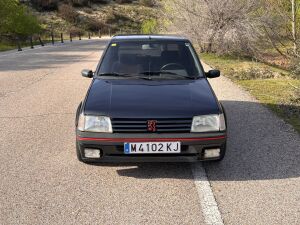 Peugeot 205 GTI 1.9 122 - 1989