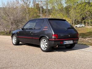 Peugeot 205 GTI 1.9 122 - 1989