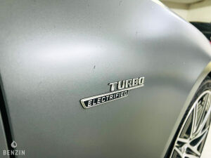 Mercedes-Benz C43 AMG - 2023