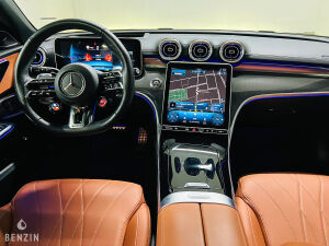 Mercedes-Benz C43 AMG - 2023