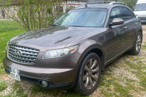 Infiniti FX35 - 2004