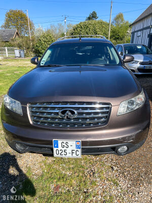 Infiniti FX35 - 2004