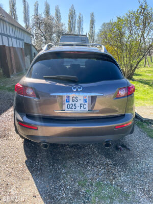 Infiniti FX35 - 2004