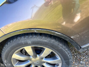 Infiniti FX35 - 2004