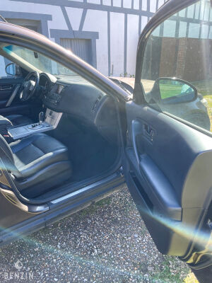 Infiniti FX35 - 2004