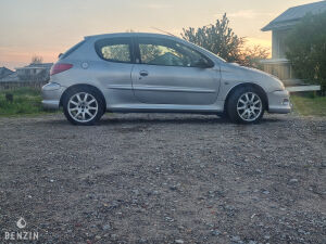 Peugeot 206 GT n°2951 - 1999