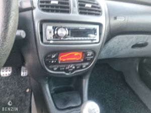 Peugeot 206 GT n°2951 - 1999