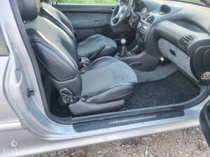 Peugeot 206 GT n°2951 - 1999