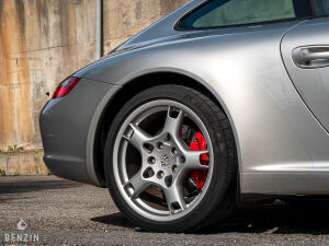 Porsche 911 type 997 Carrera S - 2005