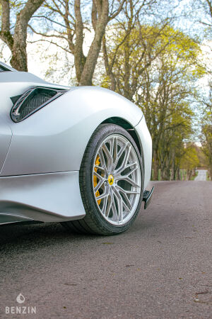Ferrari 488 GTB kit Pista - 2016