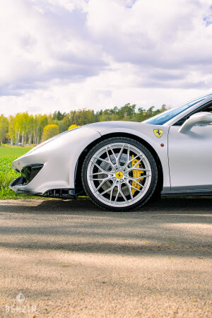Ferrari 488 GTB kit Pista - 2016